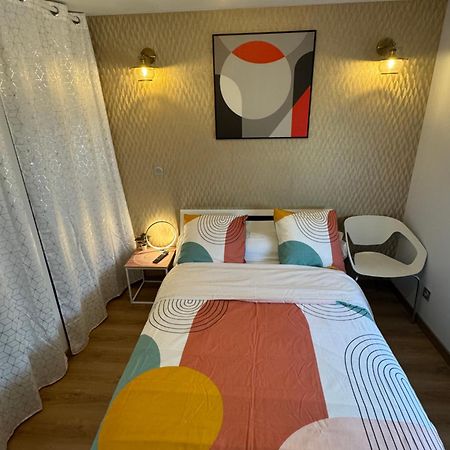 Chambre Privee/Climatisee+Tv /Petit Dejeuner Inclu/Tout Confort Nevers Exterior photo