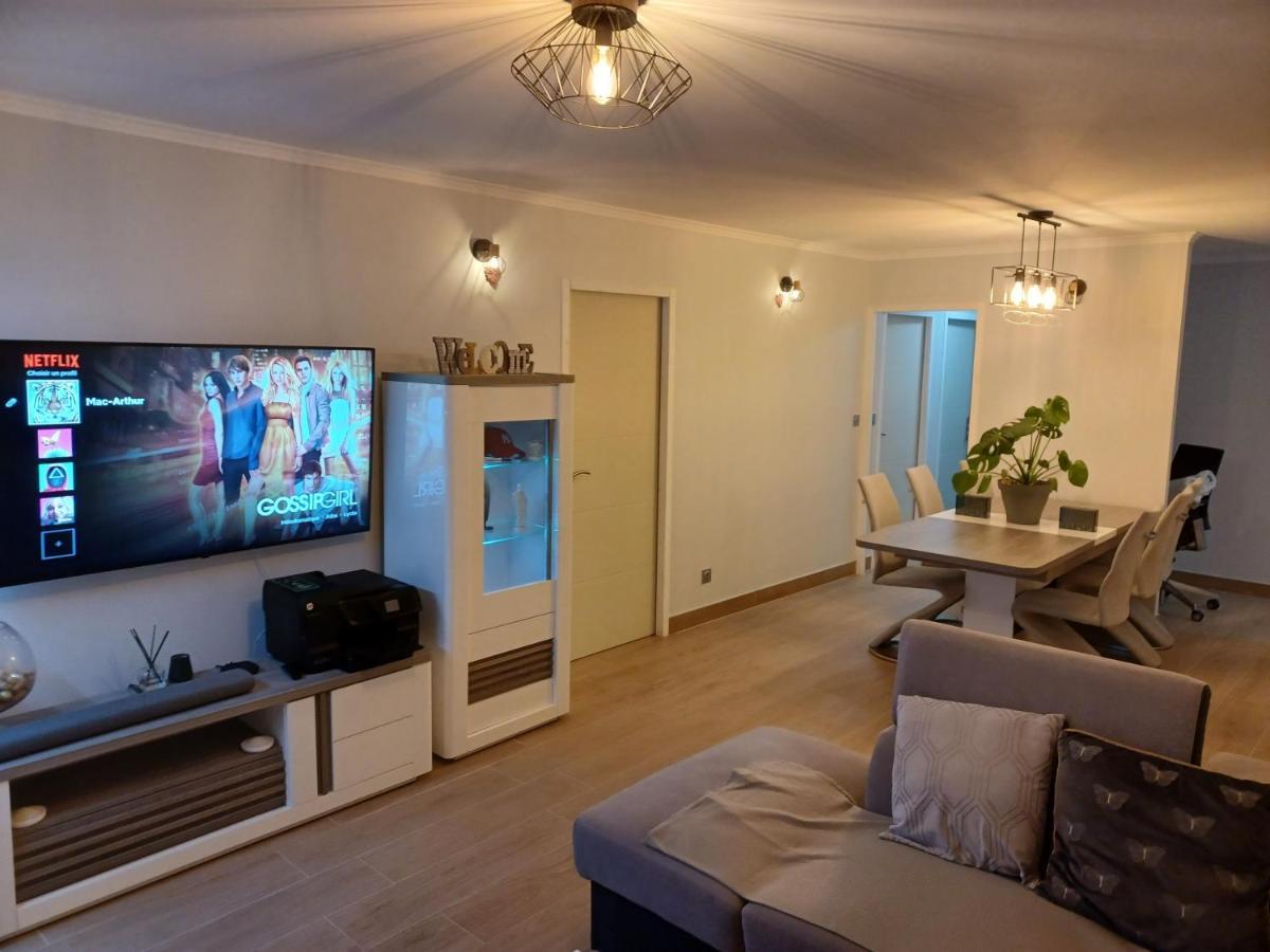 Chambre Privee/Climatisee+Tv /Petit Dejeuner Inclu/Tout Confort Nevers Exterior photo